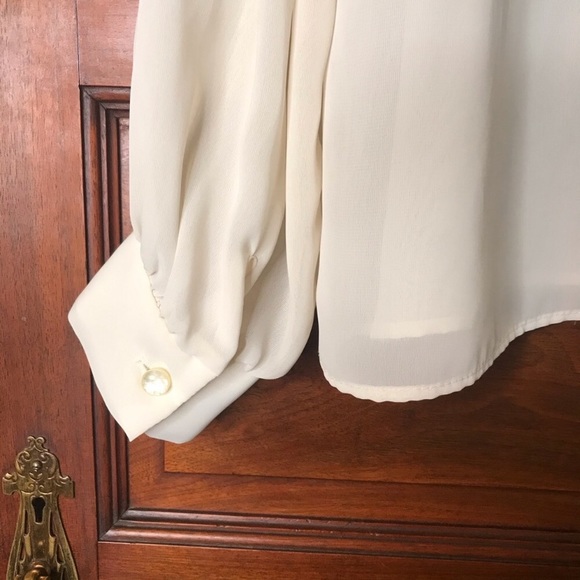 Vintage Cream Long Sleeved Blouse - Picture 4 of 5